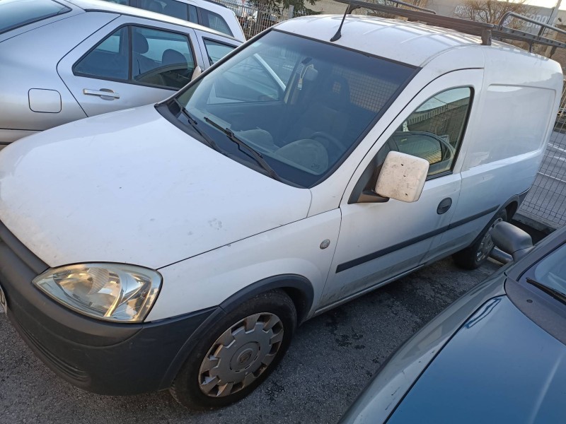 opel combo (corsa c) del año 2008