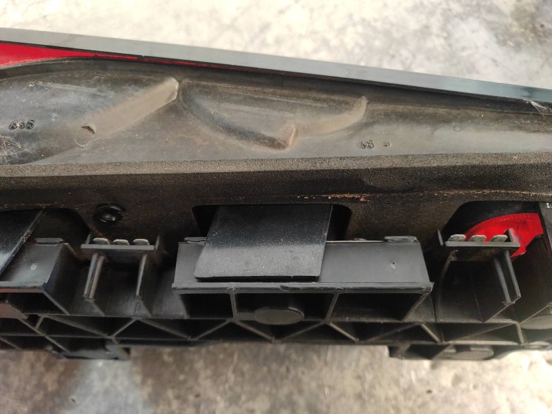 Recambio de piloto trasero izquierdo para ford orion 1.6 referencia OEM IAM   