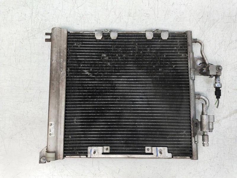 Recambio de condensador / radiador aire acondicionado para opel zafira b cosmo referencia OEM IAM 13129195  