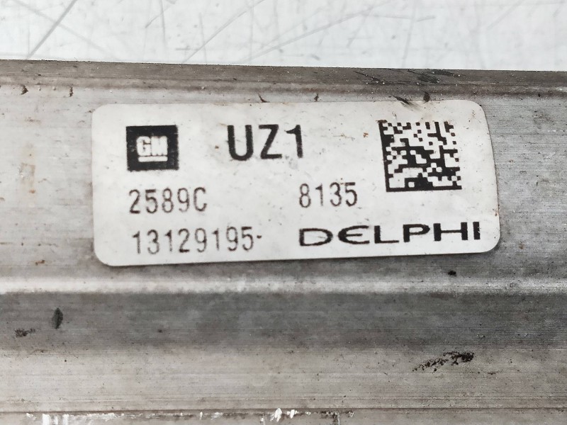 Recambio de condensador / radiador aire acondicionado para opel zafira b cosmo referencia OEM IAM 13129195  