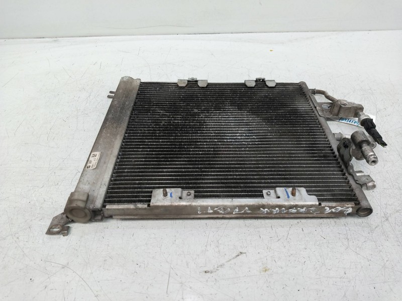 Recambio de condensador / radiador aire acondicionado para opel zafira b 1.7 16v cdti referencia OEM IAM 13129195  
