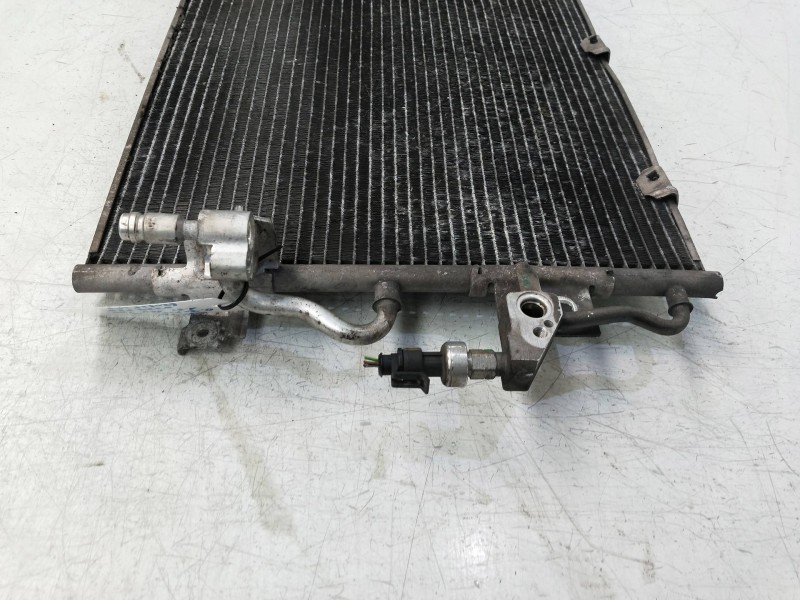 Recambio de condensador / radiador aire acondicionado para opel zafira b 1.8 16v referencia OEM IAM 13129192  
