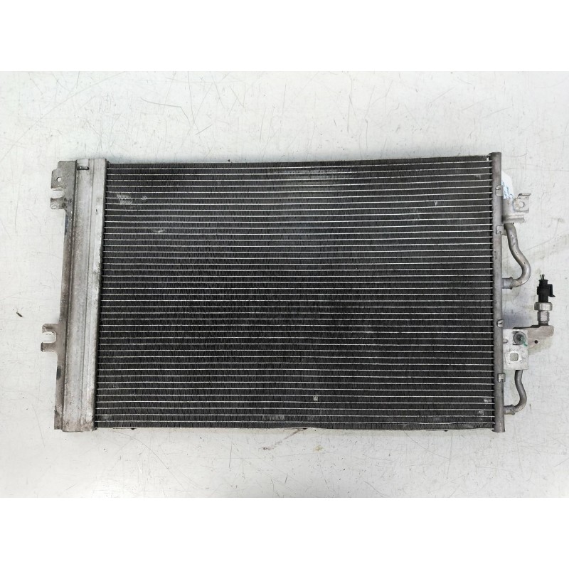 Recambio de condensador / radiador aire acondicionado para opel zafira b 1.8 16v referencia OEM IAM 13129192  