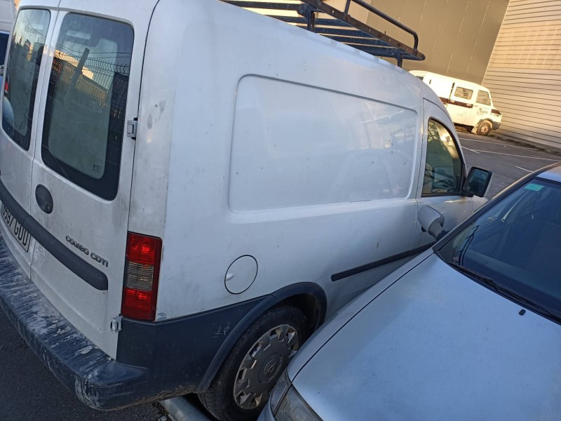 opel combo (corsa c) del año 2008