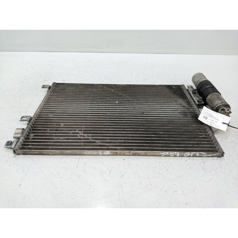 Recambio de condensador / radiador aire acondicionado para renault clio ii fase ii (b/cb0) 1.2 referencia OEM IAM 8200086193 869