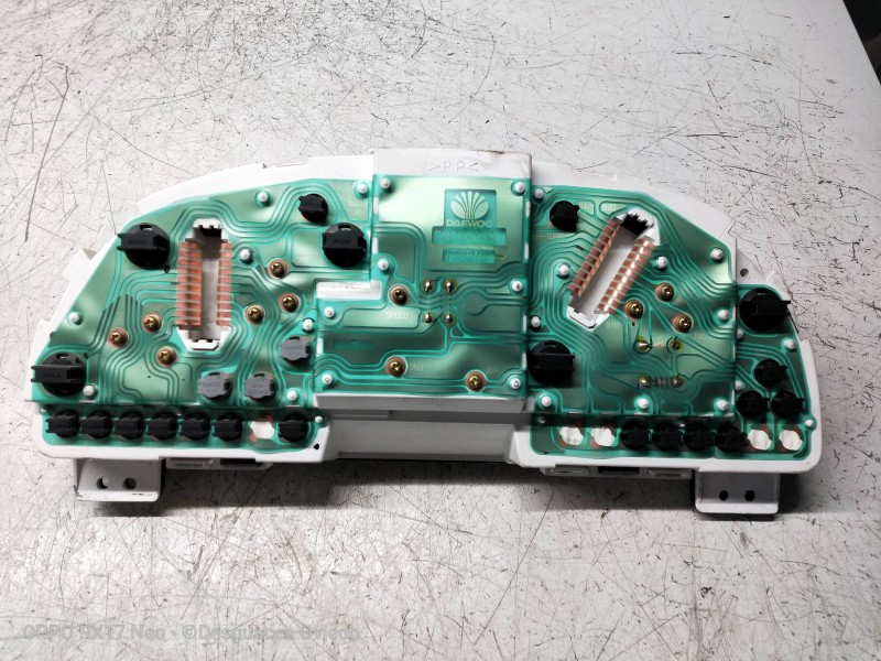 Recambio de cuadro instrumentos para daewoo nubira berlina cd referencia OEM IAM 96272108 AB0D260079 
