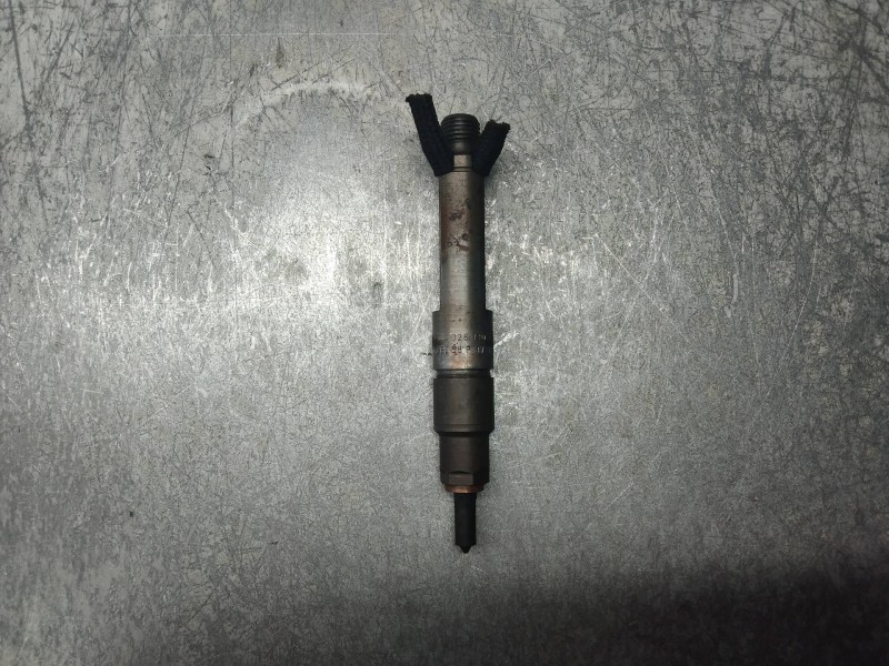 Recambio de inyector para volkswagen passat berlina (3a2) cl referencia OEM IAM 028130201G  