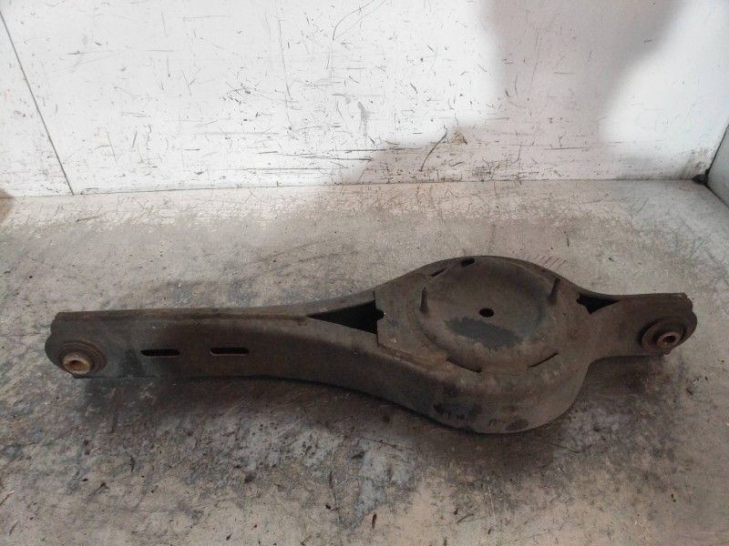 Recambio de brazo suspension inferior trasero derecho para ford mondeo ber. (ca2) titanium referencia OEM IAM   