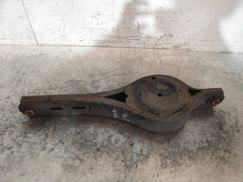 Recambio de brazo suspension inferior trasero izquierdo para ford mondeo ber. (ca2) titanium referencia OEM IAM   