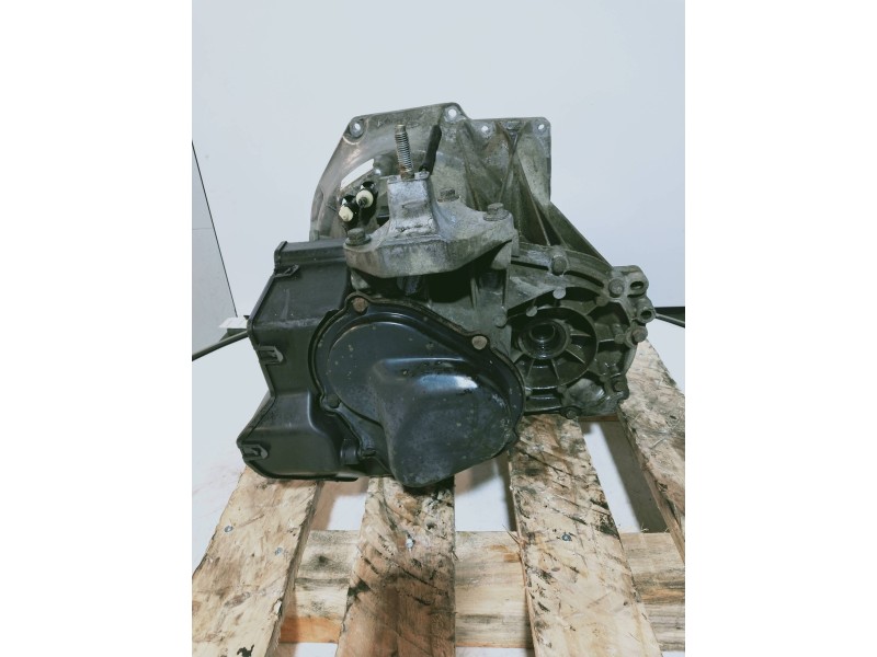 Recambio de caja cambios para mazda 2 berlina (dy) 1.4 crtd active referencia OEM IAM 2N1R7002EC  