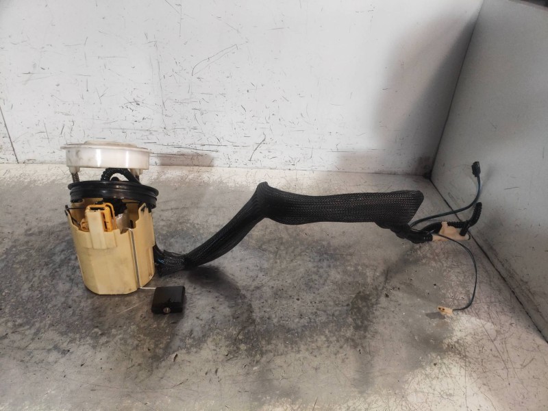Recambio de bomba combustible para mercedes clase c (w203) familiar c 320 t cdi (203.220) referencia OEM IAM 0580303031 A2034703