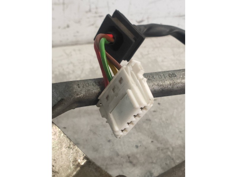 Recambio de motor limpia delantero para mercedes clase c (w203) familiar c 320 t cdi (203.220) referencia OEM IAM A2038200342  