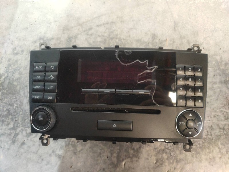 Recambio de sistema audio / radio cd para mercedes clase c (w203) familiar c 320 t cdi (203.220) referencia OEM IAM A2038705089 