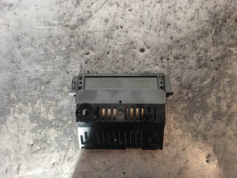 Recambio de pantalla multifuncion para mercedes clase c (w203) familiar c 320 t cdi (203.220) referencia OEM IAM A2095452432  