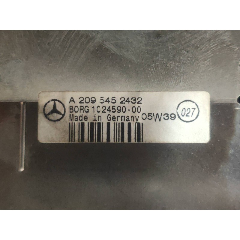 Recambio de pantalla multifuncion para mercedes clase c (w203) familiar c 320 t cdi (203.220) referencia OEM IAM A2095452432  