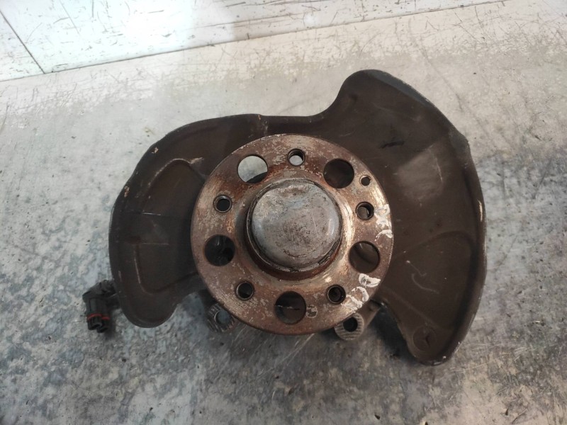 Recambio de mangueta delantera derecha para mercedes clase c (w203) familiar c 320 t cdi (203.220) referencia OEM IAM   