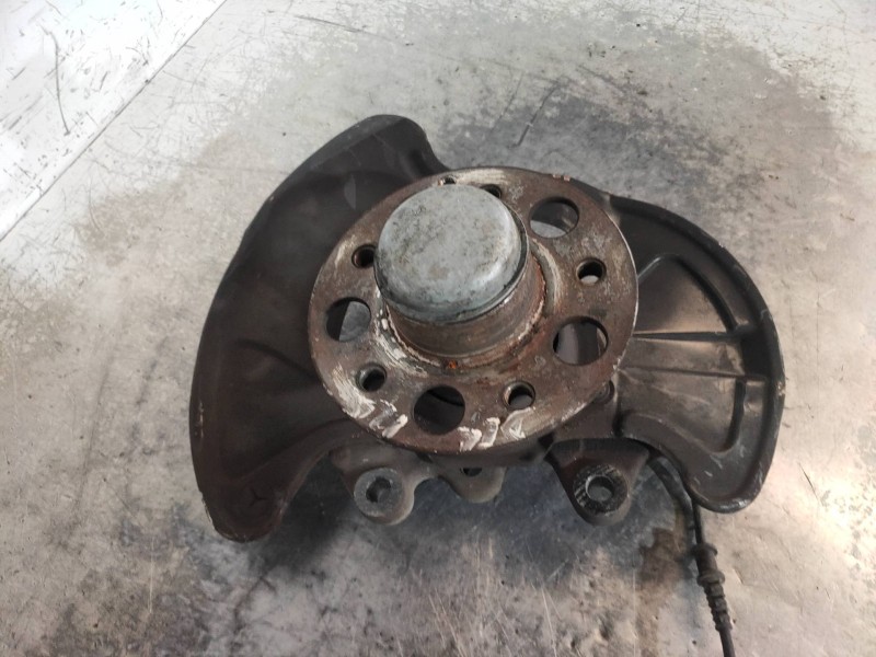 Recambio de mangueta delantera izquierda para mercedes clase c (w203) familiar c 320 t cdi (203.220) referencia OEM IAM   