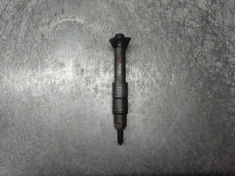 Recambio de inyector para volkswagen passat berlina (3a2) cl referencia OEM IAM 028130201G  