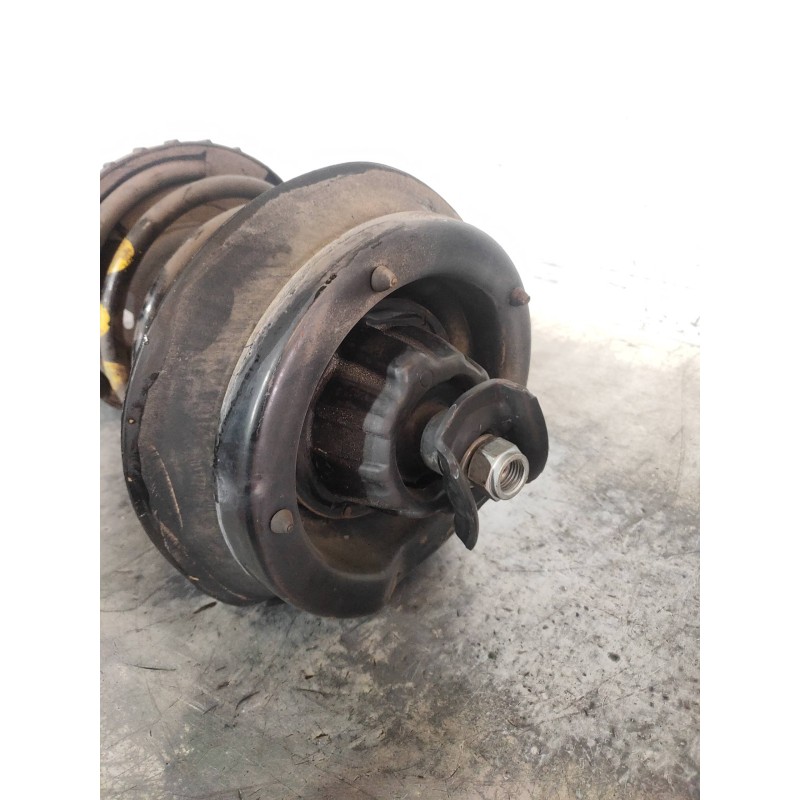 Recambio de amortiguador delantero izquierdo para mercedes clase c (w203) familiar c 320 t cdi (203.220) referencia OEM IAM A203
