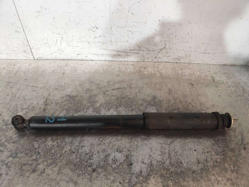 Recambio de amortiguador trasero derecho para mercedes clase c (w203) familiar c 320 t cdi (203.220) referencia OEM IAM 20332629
