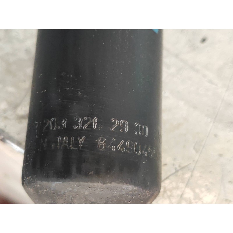 Recambio de amortiguador trasero izquierdo para mercedes clase c (w203) familiar c 320 t cdi (203.220) referencia OEM IAM 203326