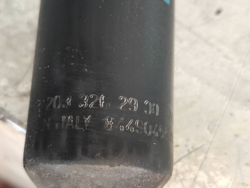 Recambio de amortiguador trasero izquierdo para mercedes clase c (w203) familiar c 320 t cdi (203.220) referencia OEM IAM 203326