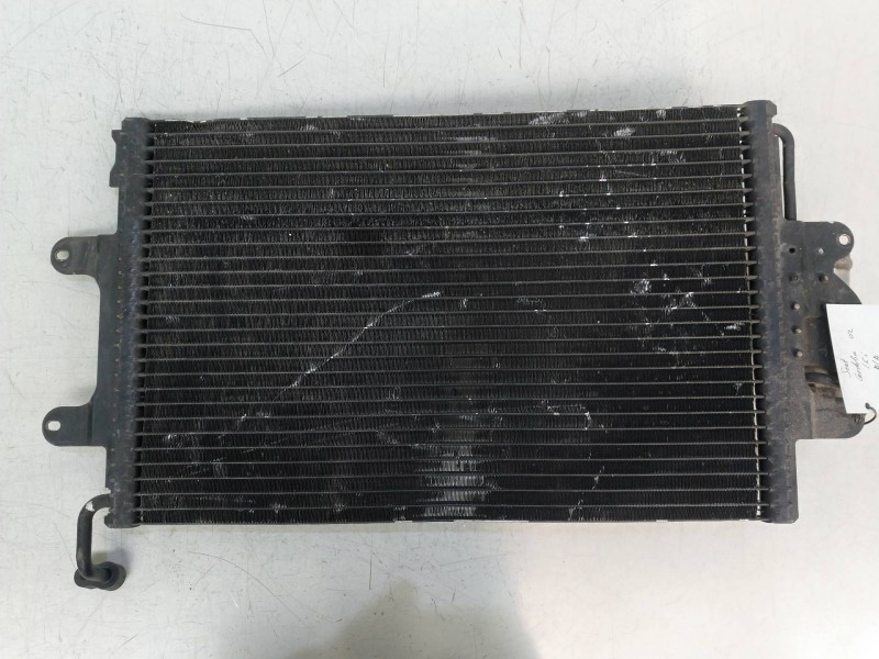Recambio de condensador / radiador aire acondicionado para seat cordoba berlina (6l2) 1.6 16v referencia OEM IAM 6K0820411  