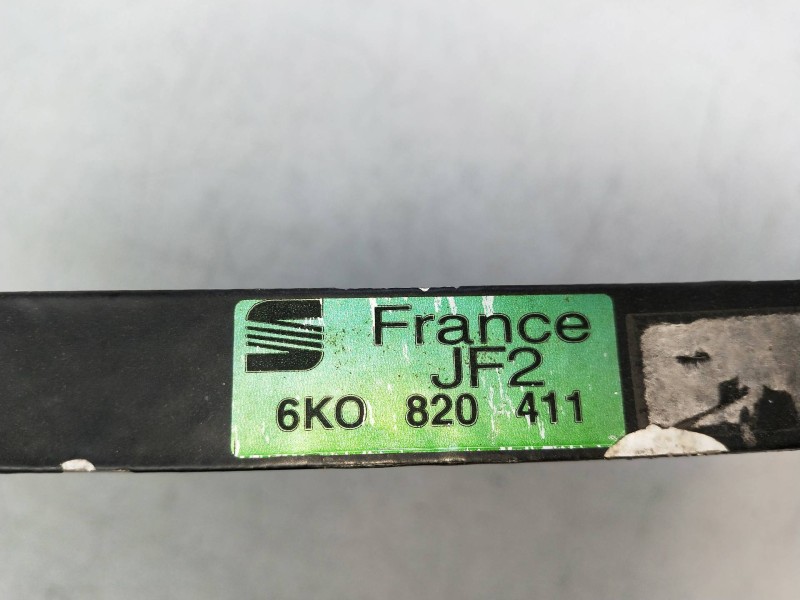 Recambio de condensador / radiador aire acondicionado para seat cordoba berlina (6l2) 1.6 16v referencia OEM IAM 6K0820411  