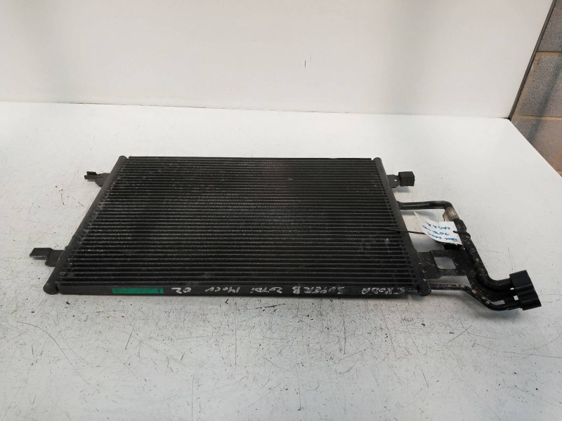 Recambio de condensador / radiador aire acondicionado para skoda superb (3u4) 2.0 tdi dpf referencia OEM IAM 3B0260401  