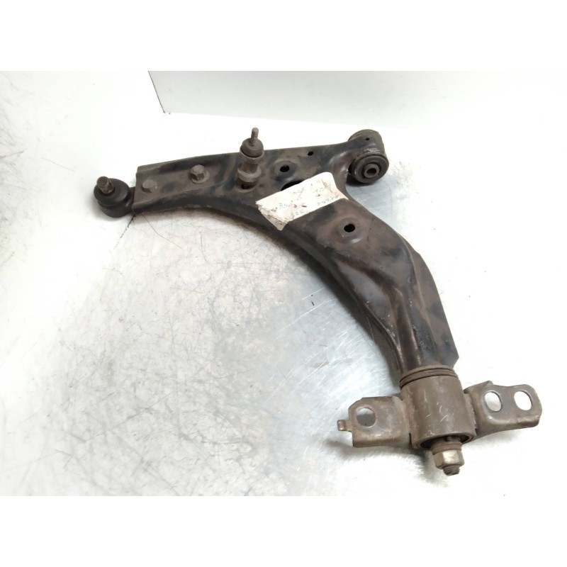 Recambio de brazo suspension inferior delantero izquierdo para mazda 323 berlina c/f/s (ba) 1.5 c referencia OEM IAM   