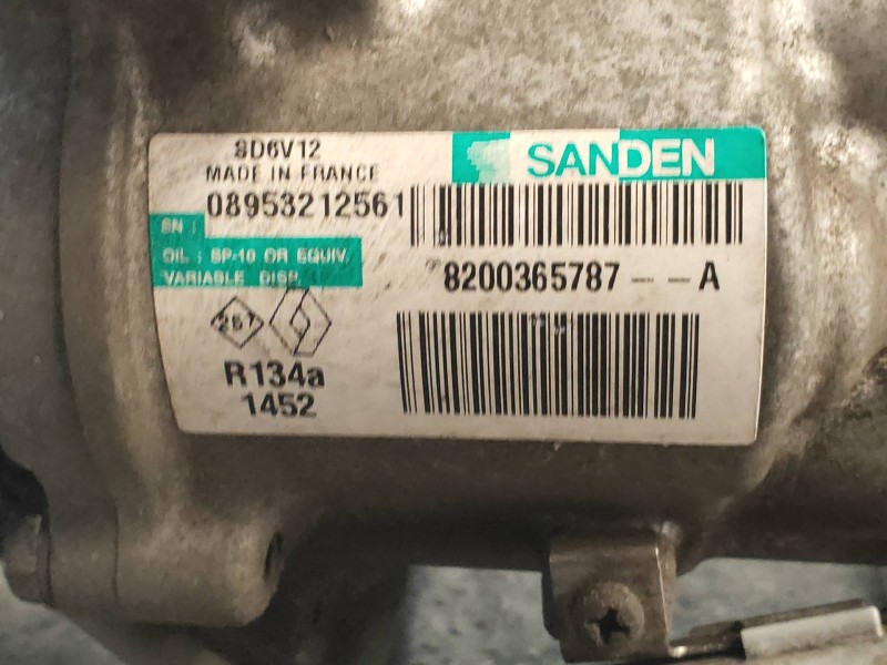 Recambio de compresor aire acondicionado para renault clio iii 1.4 16v referencia OEM IAM 8200365787A SD6V121452 