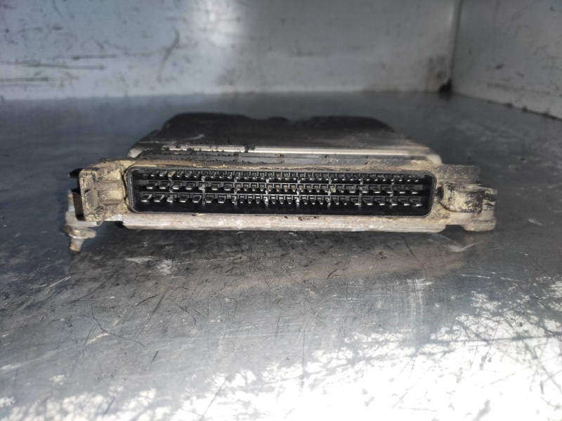 Recambio de centralita motor uce para peugeot expert kombi confort acristaldo (5 asientos) referencia OEM IAM 0281010135 9636254