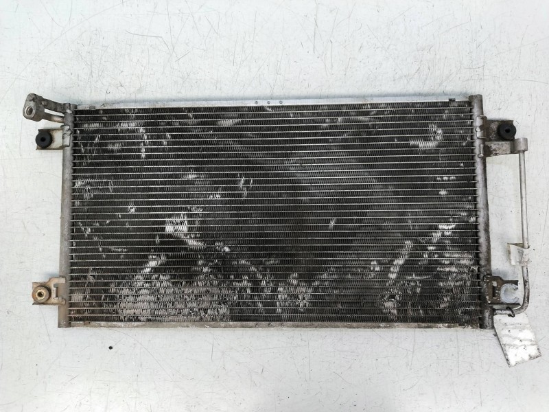 Recambio de condensador / radiador aire acondicionado para ssangyong musso referencia OEM IAM 6841005040  
