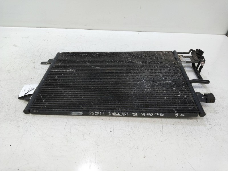 Recambio de condensador / radiador aire acondicionado para skoda superb (3u4) 1.9 tdi referencia OEM IAM 3B0260401B  