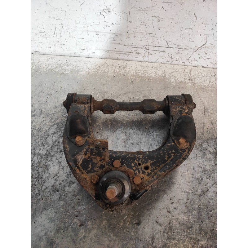 Recambio de brazo suspension superior delantero izquierdo para mitsubishi montero (v20/v40) 2800 td gls (2-ptas.) referencia OEM