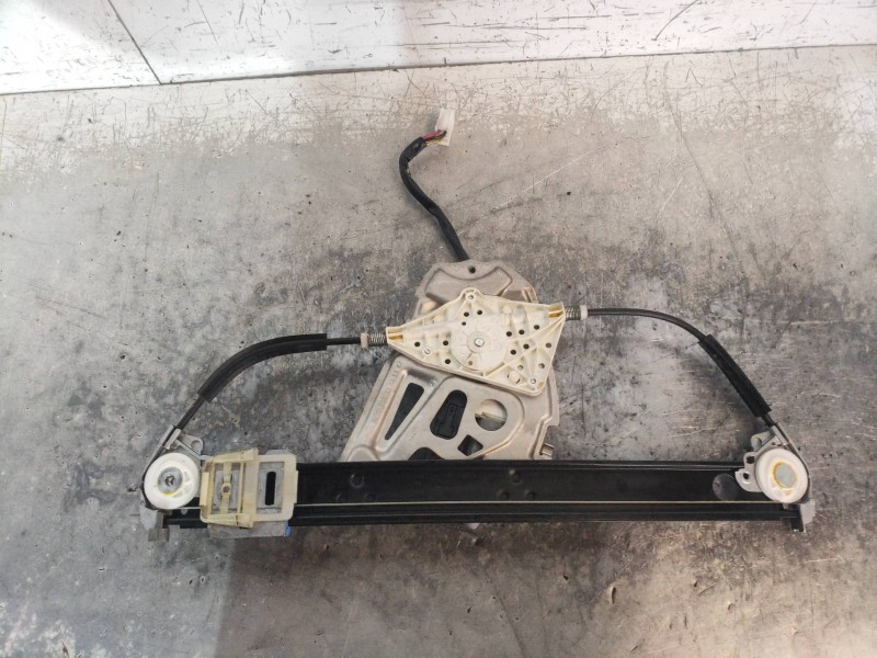 Recambio de elevalunas trasero izquierdo para mercedes clase s (w220) berlina 320 cdi (220.025) referencia OEM IAM   5P