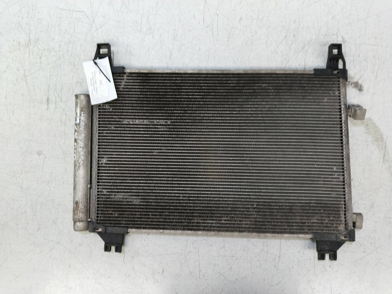Recambio de condensador / radiador aire acondicionado para toyota yaris connect referencia OEM IAM 884600D0  