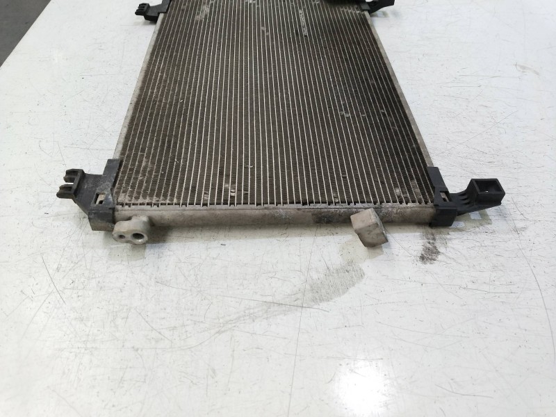 Recambio de condensador / radiador aire acondicionado para toyota yaris connect referencia OEM IAM 884600D0  