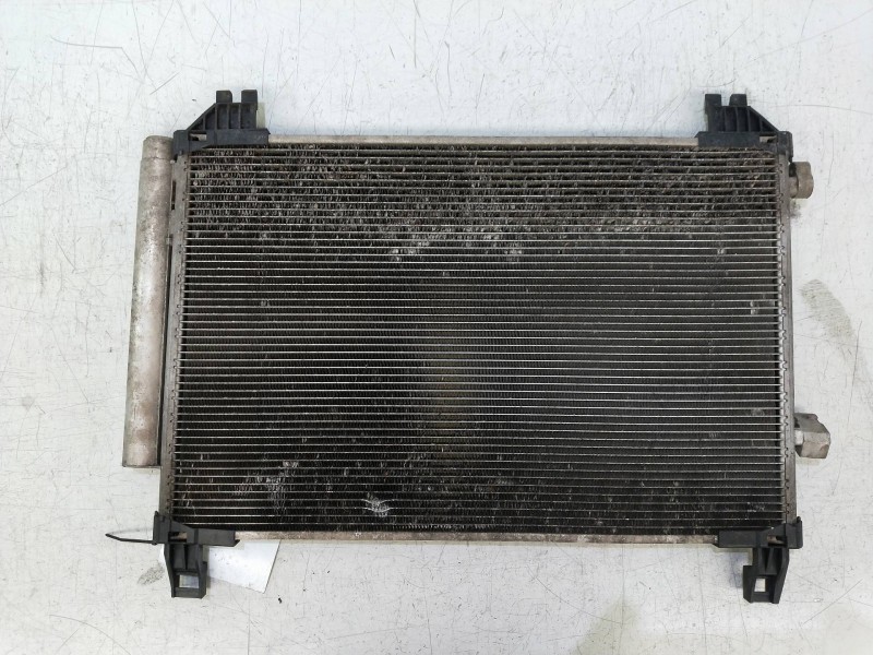 Recambio de condensador / radiador aire acondicionado para toyota yaris connect referencia OEM IAM 884600D0  