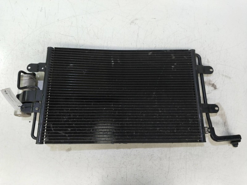 Recambio de condensador / radiador aire acondicionado para volkswagen bora berlina (1j2) 1.9 tdi referencia OEM IAM 1J0820411D  
