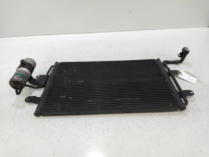 Recambio de condensador / radiador aire acondicionado para volkswagen bora berlina (1j2) 1.9 tdi referencia OEM IAM 1J0820411D  