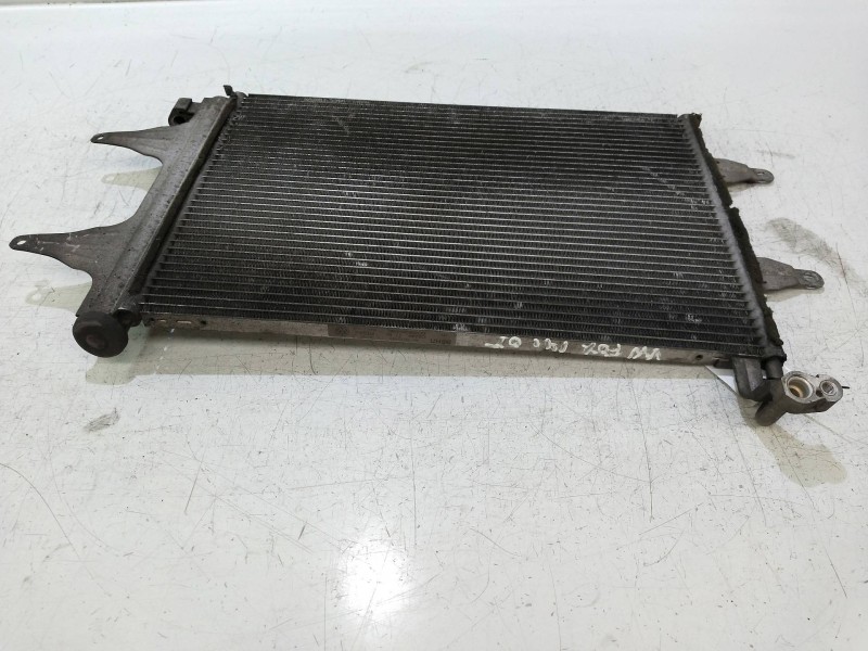 Recambio de condensador / radiador aire acondicionado para volkswagen fox (5z1) básico referencia OEM IAM 6Q0820411K  