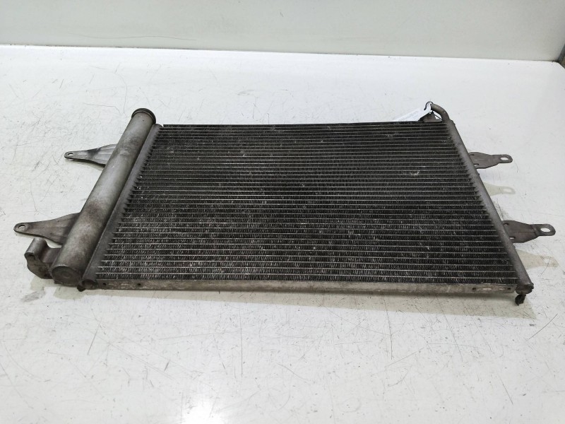 Recambio de condensador / radiador aire acondicionado para volkswagen fox (5z1) básico referencia OEM IAM 6Q0820411K  