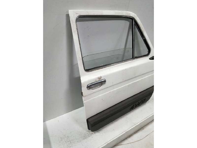 Recambio de puerta delantera derecha para lada niva ( 2121 / 21213 / 21214 / 21215 ) 1.6 referencia OEM IAM    Recambio de puerta delantera derecha para lada niva ( 2121 / 21213 / 21214 / 21215 ) 1.6 referencia OEM IAM