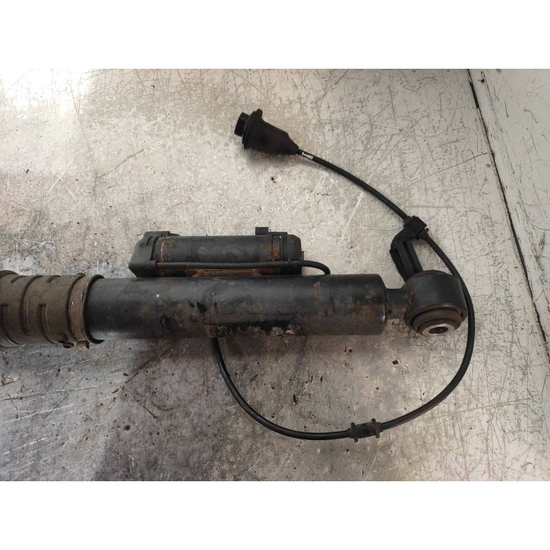 Recambio de amortiguador trasero derecho para mercedes clase s (w220) berlina 320 cdi (220.025) referencia OEM IAM C086054O5  
