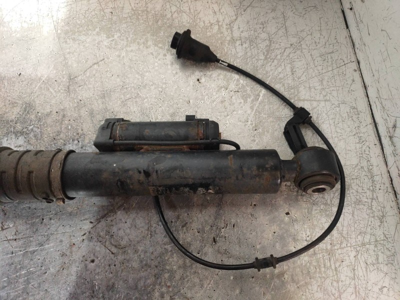 Recambio de amortiguador trasero derecho para mercedes clase s (w220) berlina 320 cdi (220.025) referencia OEM IAM C086054O5  