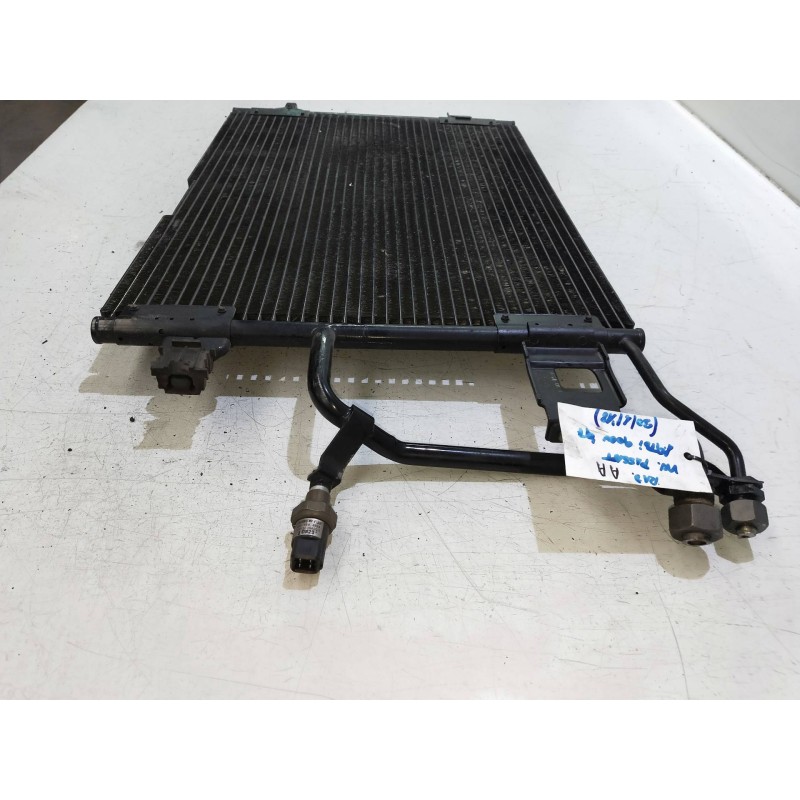 Recambio de condensador / radiador aire acondicionado para volkswagen passat berlina (3b2) 1.9 tdi referencia OEM IAM 8D0260401D