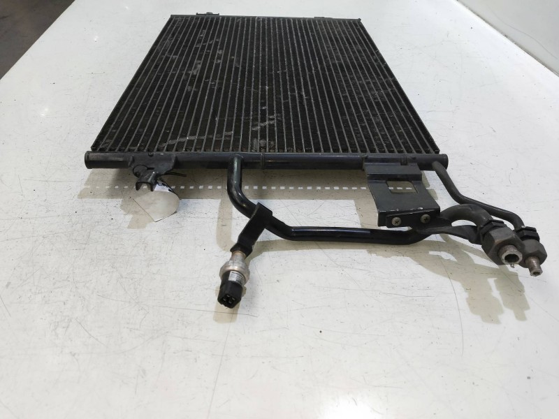 Recambio de condensador / radiador aire acondicionado para volkswagen passat berlina (3b2) 1.8 referencia OEM IAM 8D0260401H  