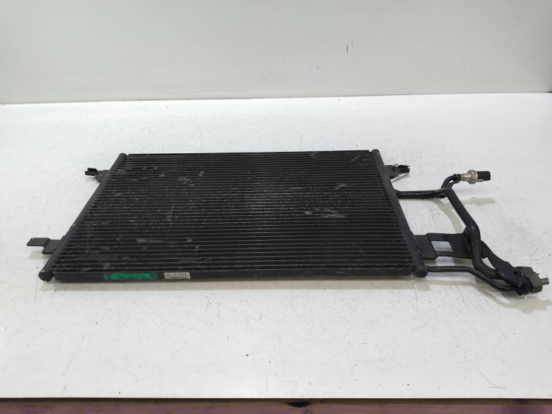 Recambio de condensador / radiador aire acondicionado para volkswagen passat berlina (3b2) 1.8 referencia OEM IAM 8D0260401H  