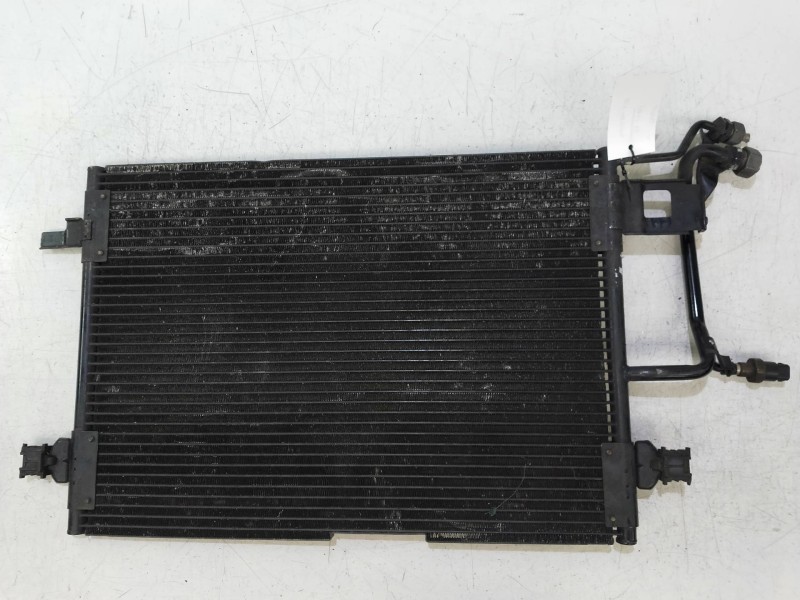 Recambio de condensador / radiador aire acondicionado para volkswagen passat berlina (3b2) 1.9 tdi referencia OEM IAM 8D0260401D